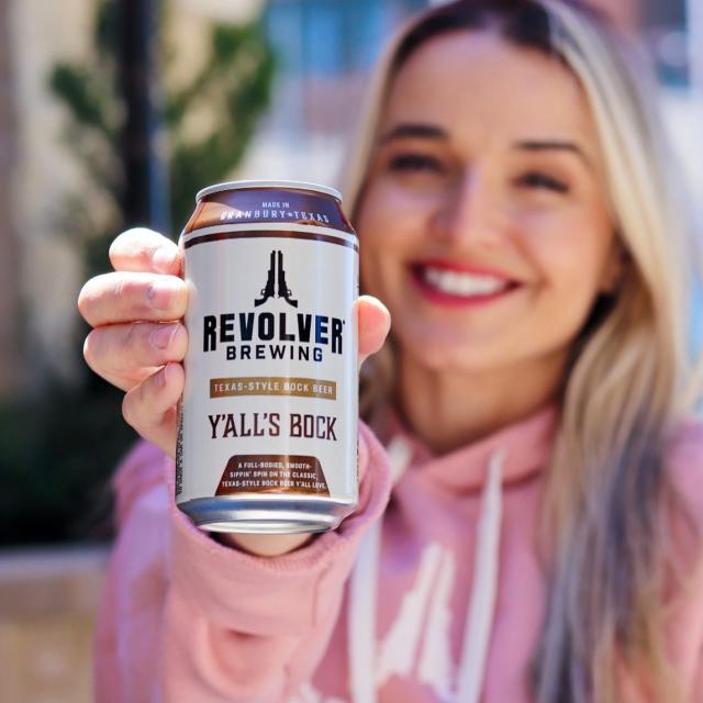 With Texas weather getting colder it’s time to switch up your style👏🏼
Grab a y’all’s bock to enjoy today🍻